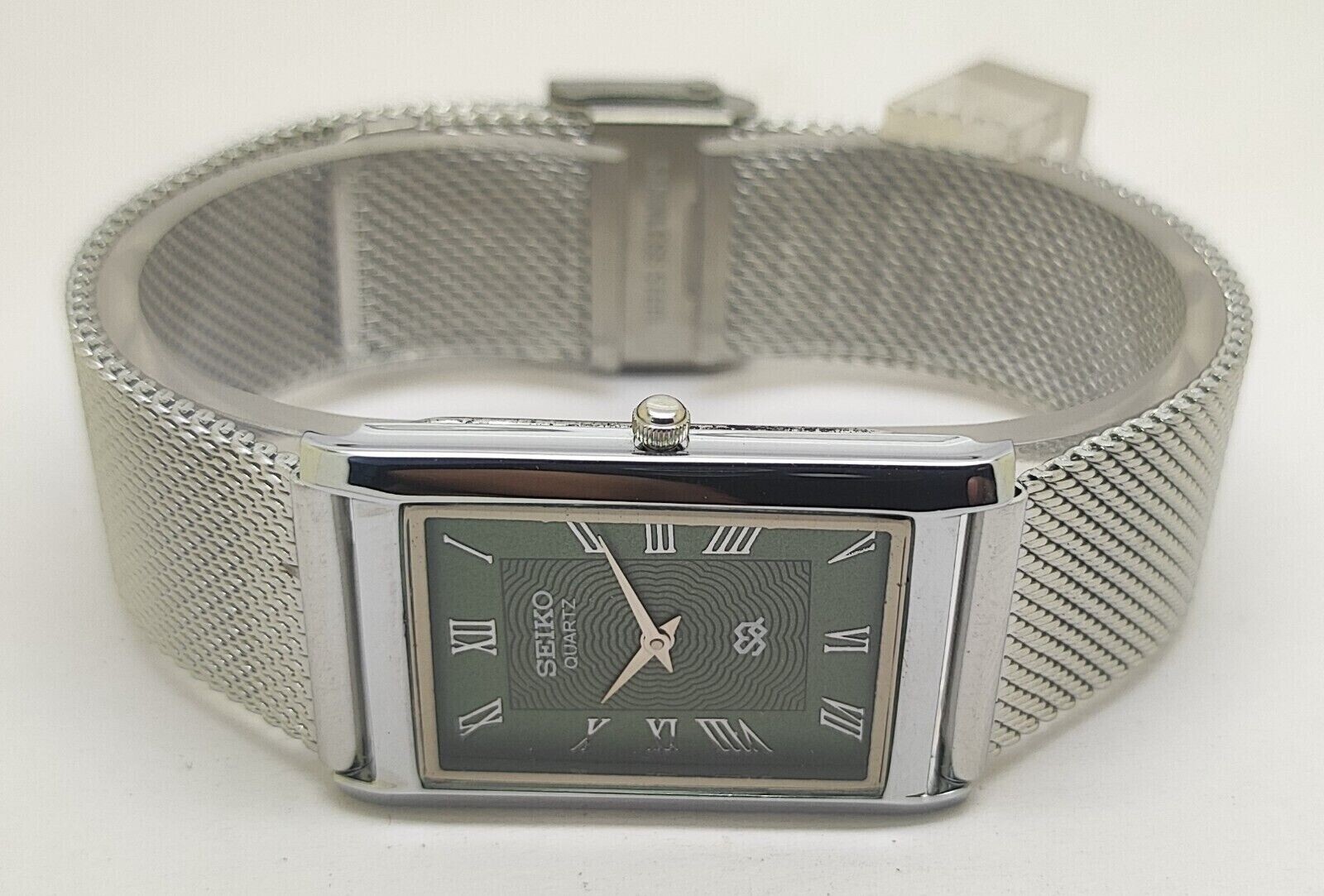 Vintage Seiko Slim Quartz Men’s Wrist Watch – Comes With New Battery, New Band