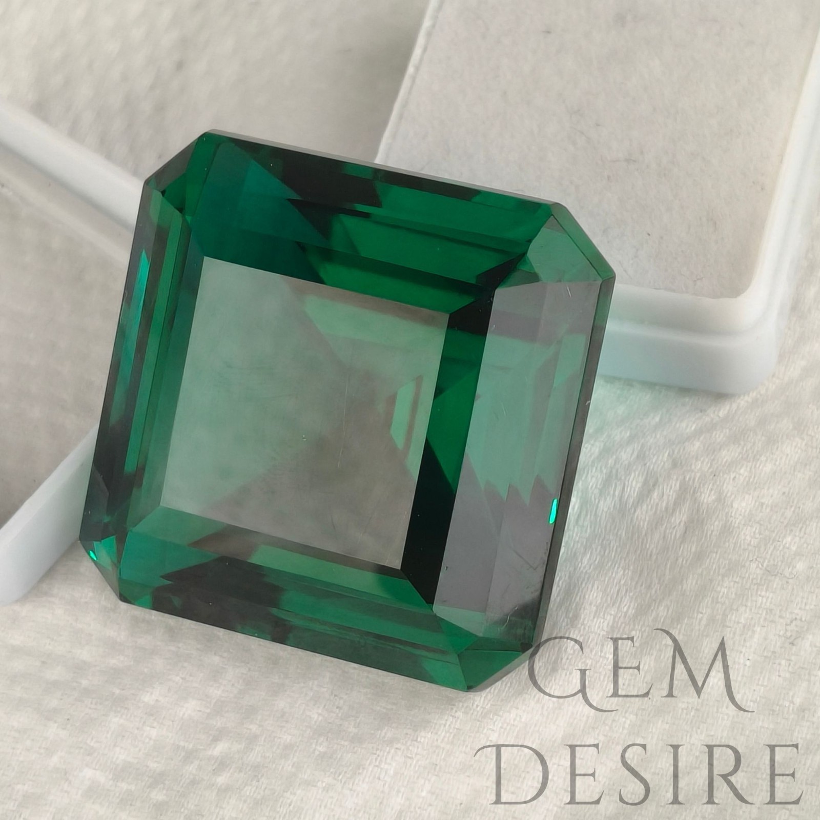 165.60 Ct Natural Large Tsavorite Garnet Square Cut Green loose Gemstone