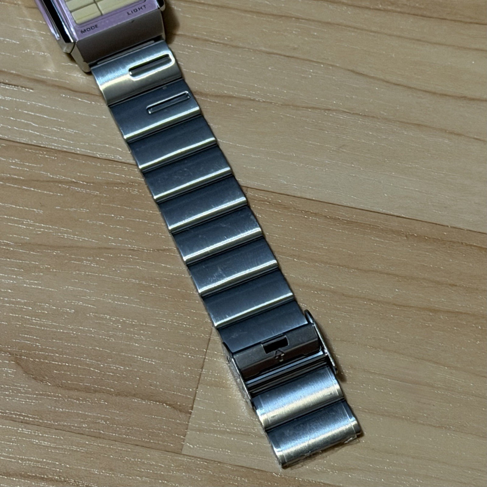 Casio LA-201W Vintage Silver Display Illuminator Futurist Digital Watch LA201