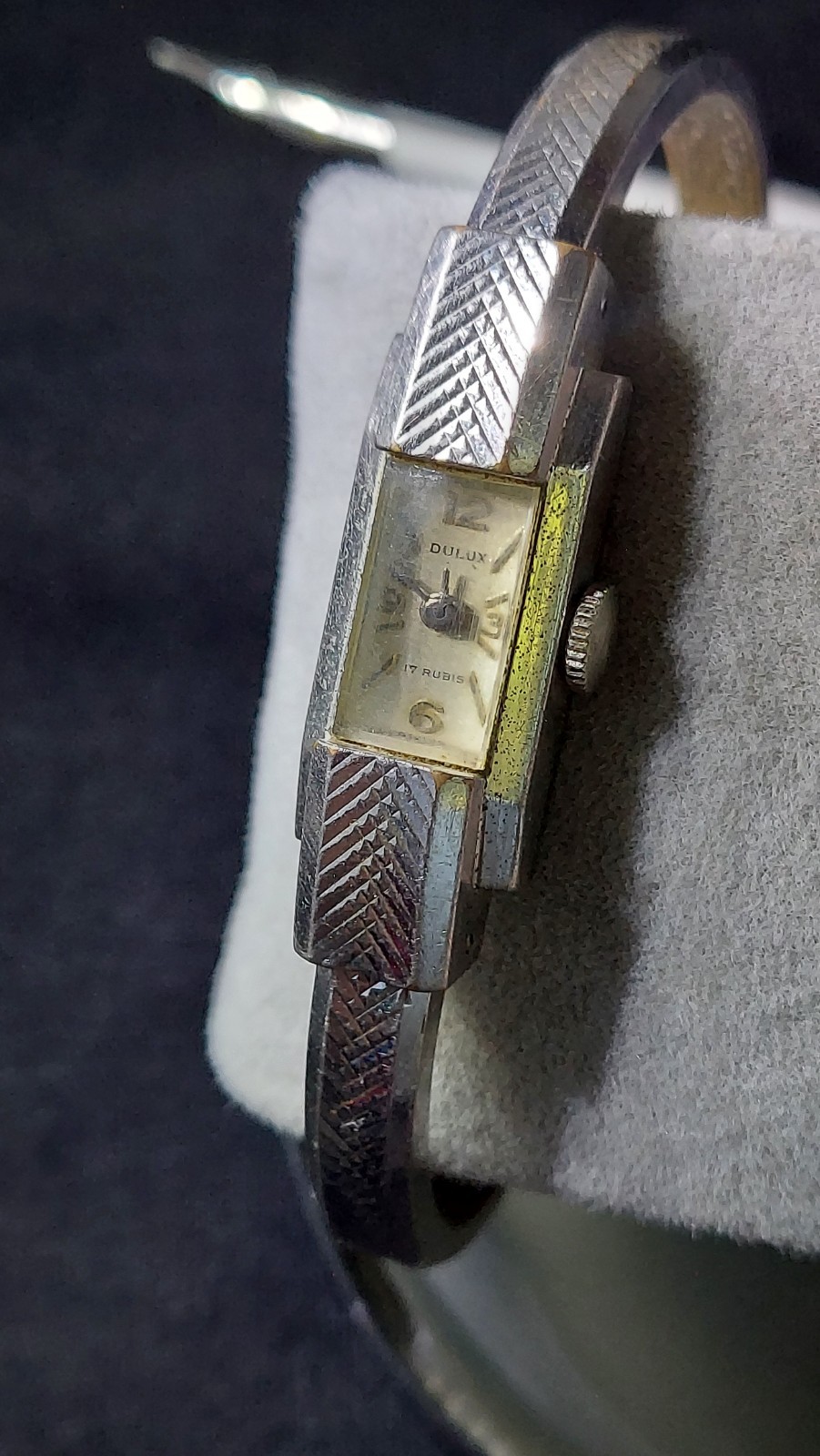 Vintage Dulux Womens Manual Watch 17 Jewels fond acier inoxydable Swiss runs