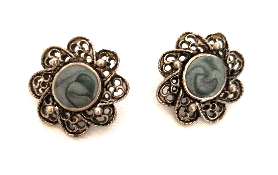Vintage Blusih Gray Cabochon Women’s Stud Earrings Appx 1 in Silver Tone Alloy