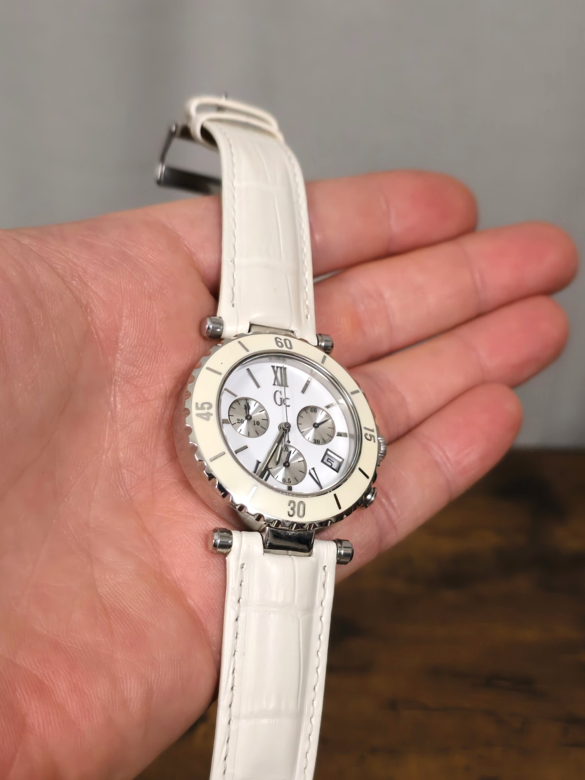 GUESS COLLECTION GC35000 SWISS MADE 13 Jewels Quartz Chronograph Watch – WORKS!