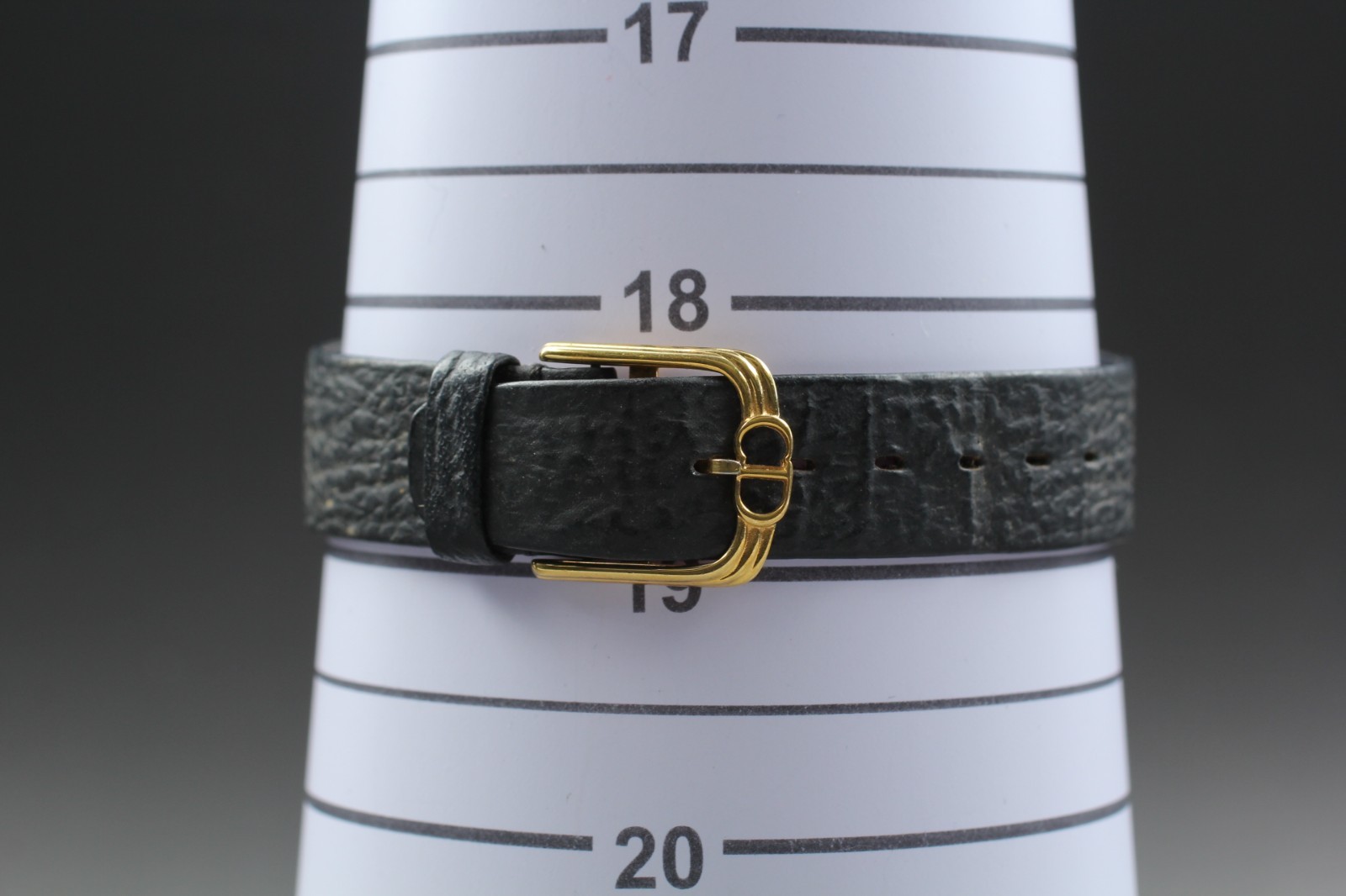 Dior Bagheera 47 153-2 Gold Black Moon Dial 30mm Quartz Womens Watch NEAR MINT