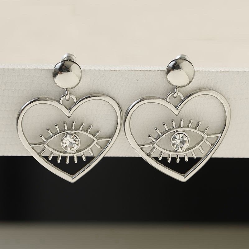 European and American trend new earrings eye love earrings personality