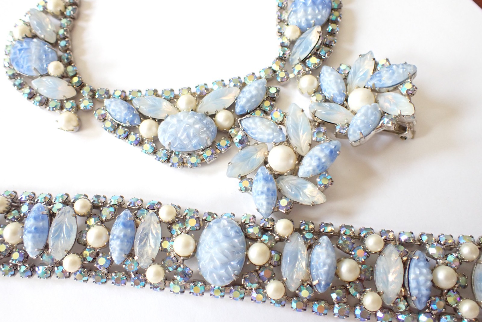 Vintage Juliana Style Blue Rhinestones Pearls Necklace Bracelet Earrings Set