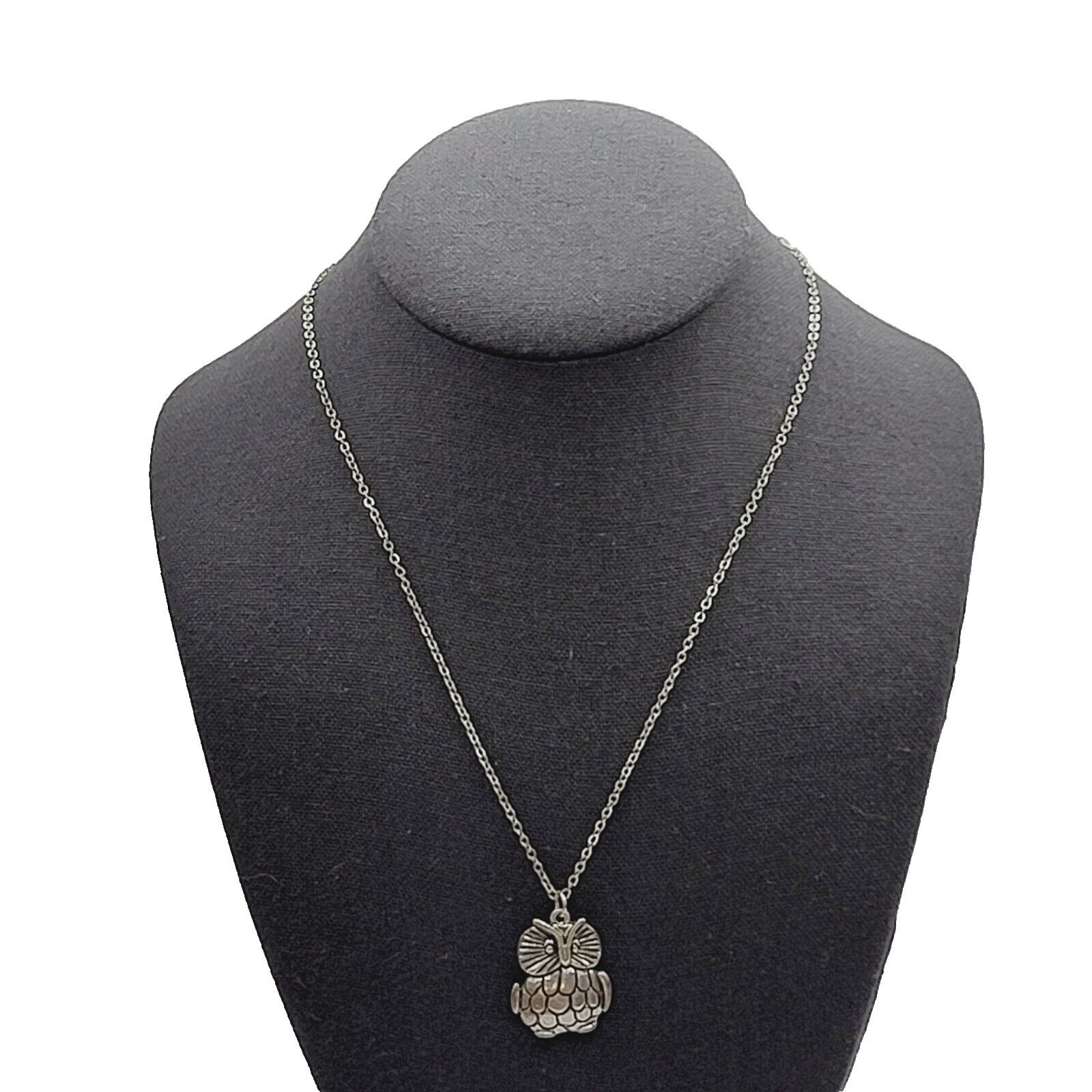 Owl Wise Old Silver Tone Metal and Enamel Vintage Small Pendant Necklace 19 Inch