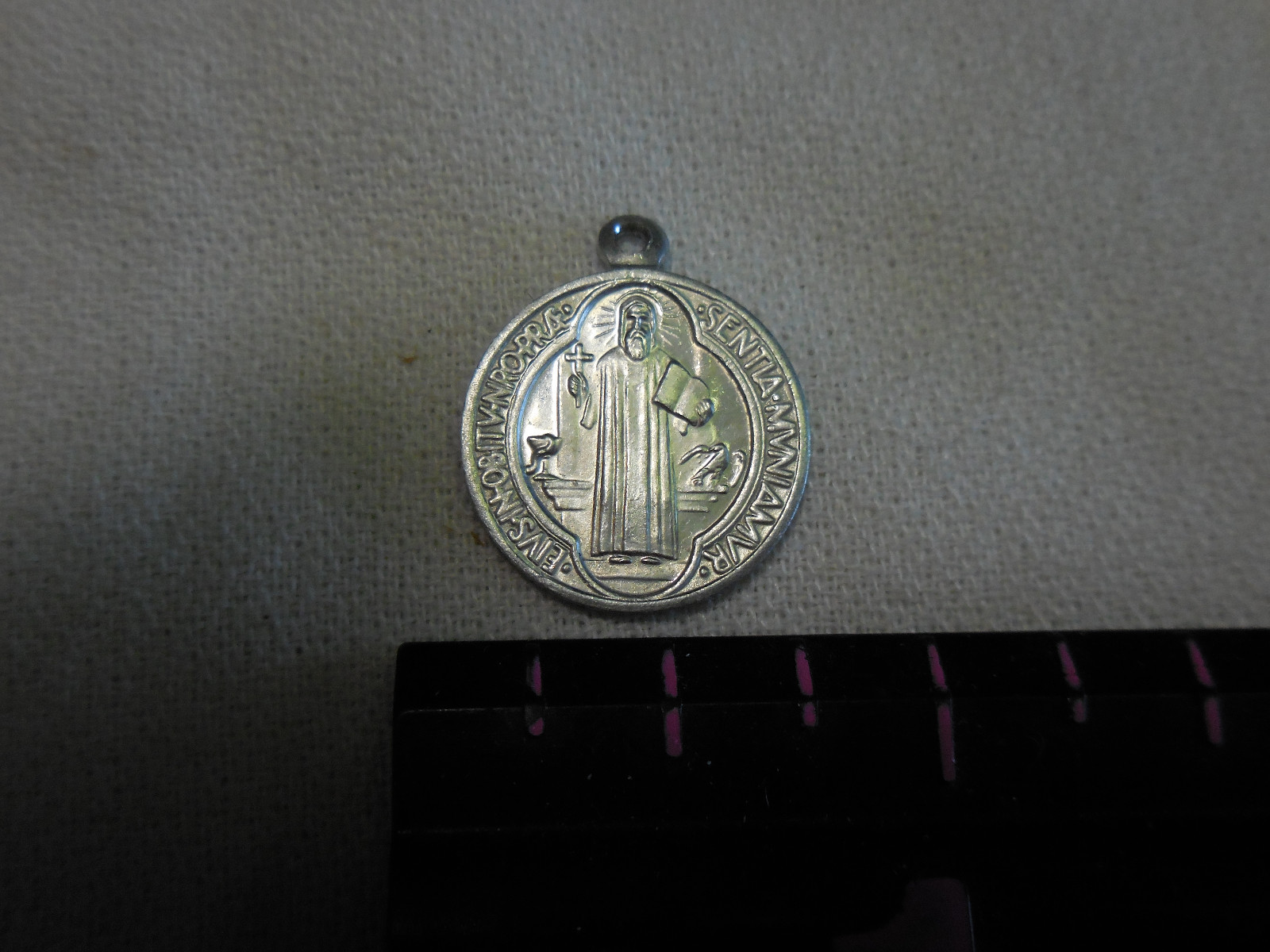 Old Pendant Charm Religious “EIVS IN OBITV NRO PRA SENTIA MVNIAMVR”