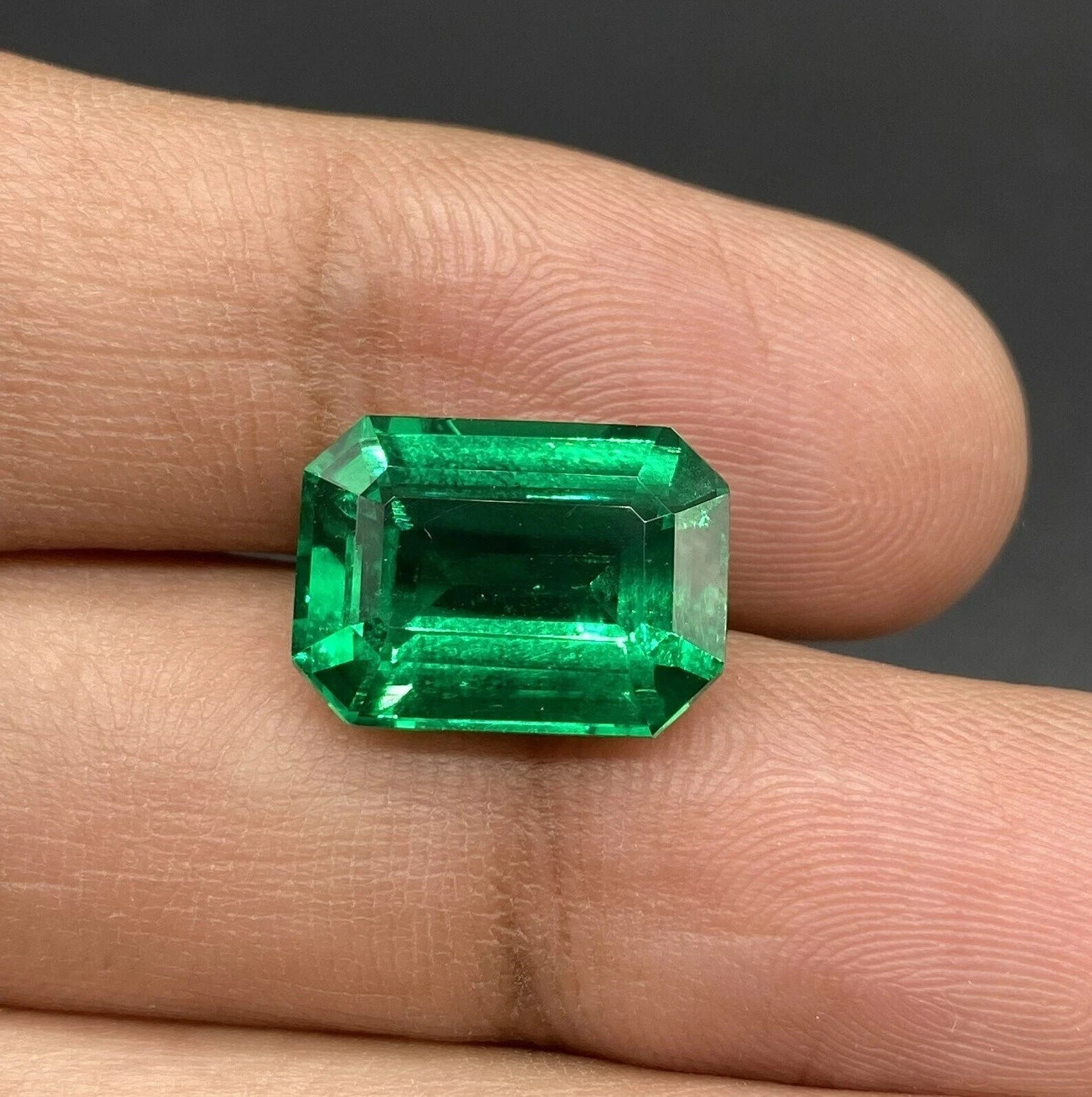 Untreated Certified Natural 10 Ct Colombian Green Emerald Loose Gemstone