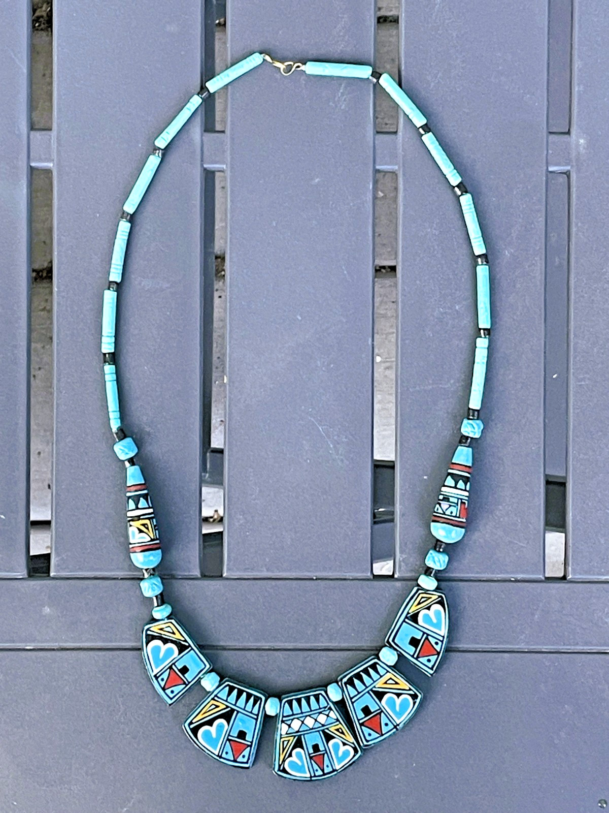 NATIVE AMERICAN Art Pottery Necklace, 19″ Long Hand-Painted Dark Blue, Geometric
