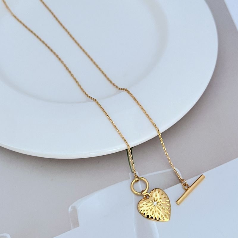New Tory Gold Heart Pendant Necklace with Jewelry Pouch Size:47.5cm