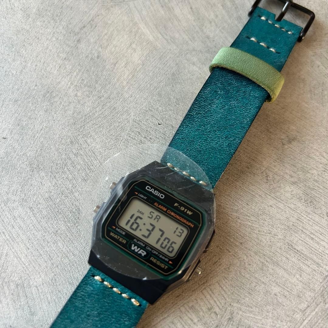 CASIO F 91W leather belt custom Marugo wax turquoise