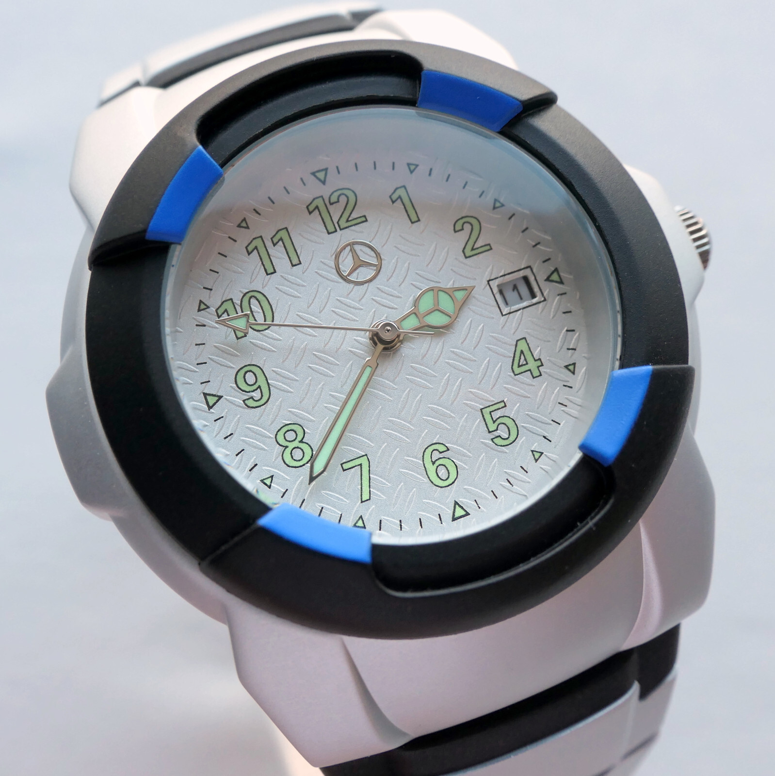 Mercedes Benz Drivers Line Classic Car Accessory Racing Sport Light Design Watch