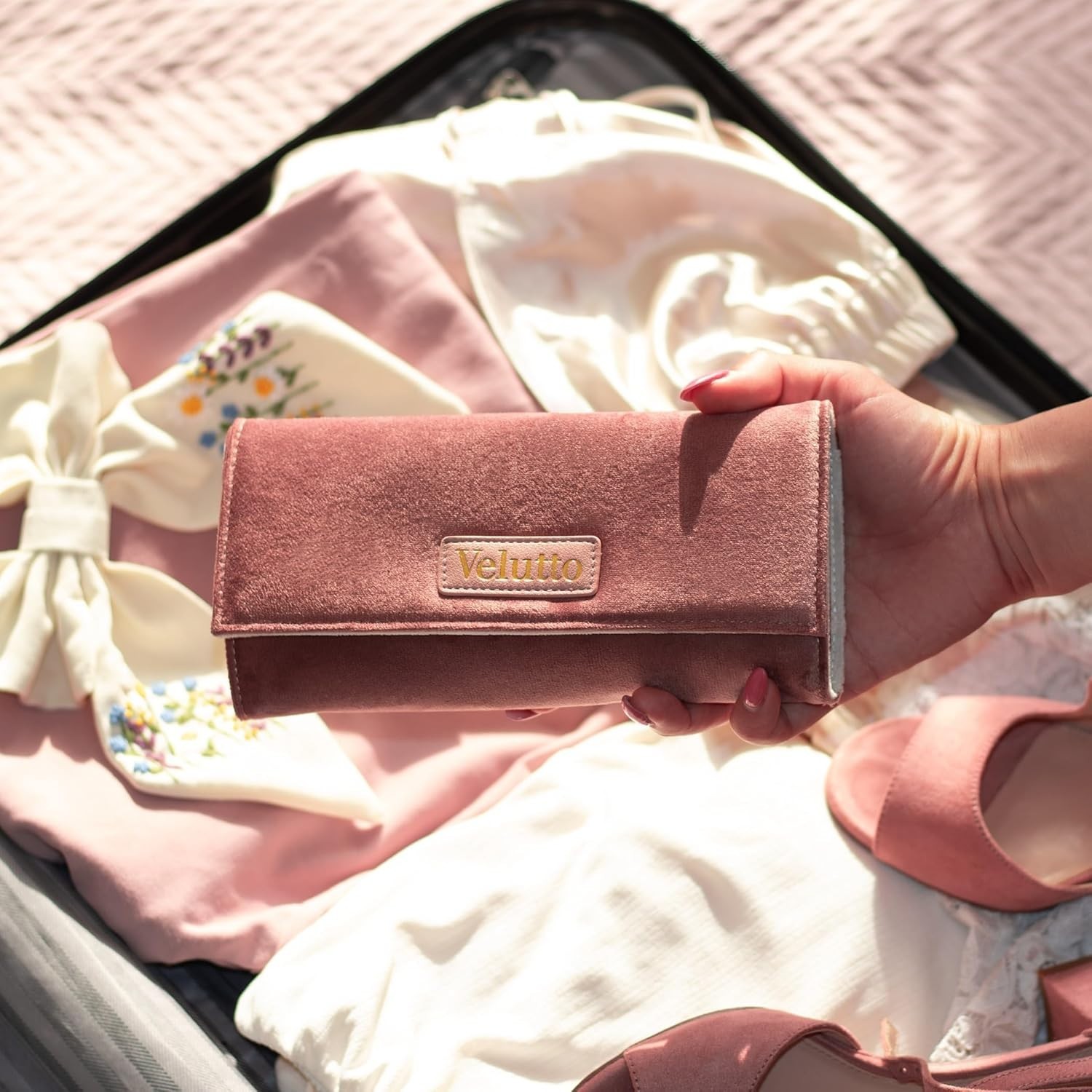 Velvet Travel Jewelry Organizer Bag Anti-Tangle Foldable Roll Case + Eye Mask !!