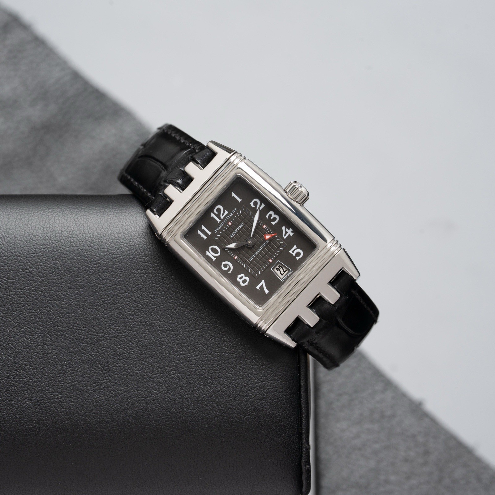 Jaeger-LeCoultre Q2908650 290.8.60 Reverso Black Dial On Leather Strap