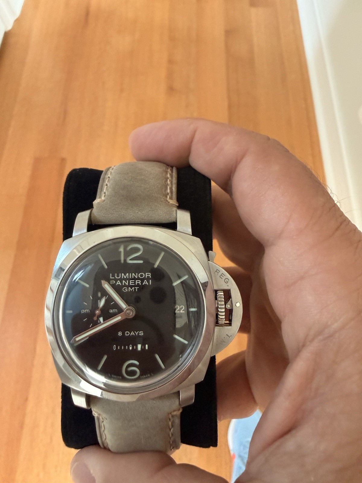 Panerai Luminor 1950 8 Days GMT Pam00233 44MM