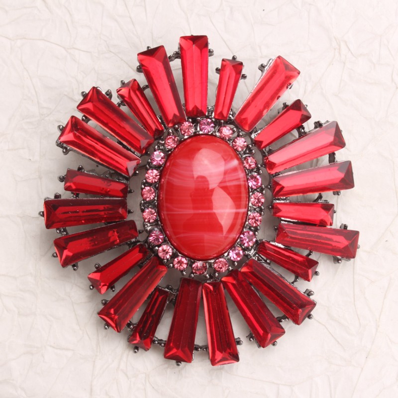 Vintage Red Starburst Brooch with Gems: Retro Jewelry Accessory, Perfect Gift