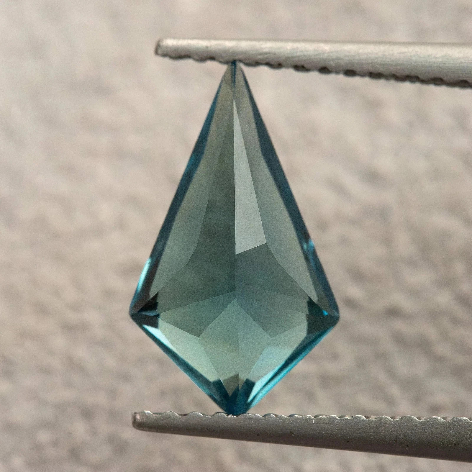 12 Ct AAA+ Natural Teal Blue Sapphire Kite Cut Loose Certified Gemstone