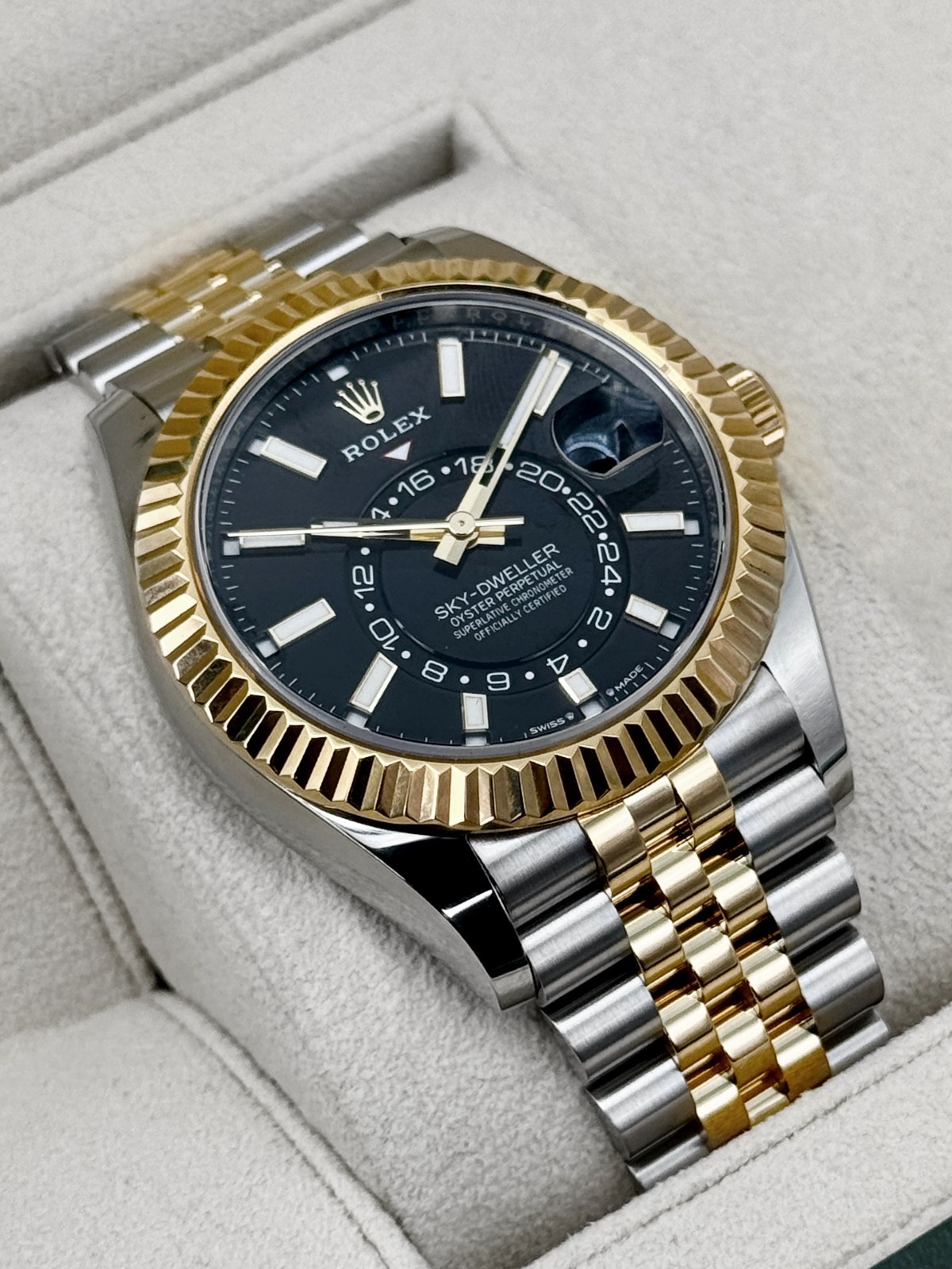 2025 Rolex Sky-Dweller 42mm 336933 Two-Tone Jubilee Black Dial