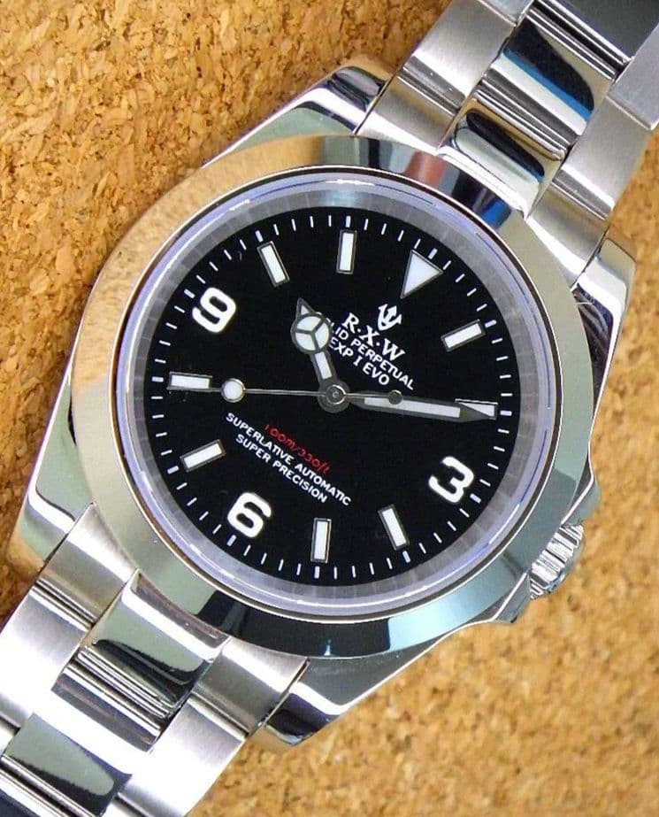 RXW EXPIEVO Red Depth Automatic Men’s Wristwatch NH35A 39mm Box Japan
