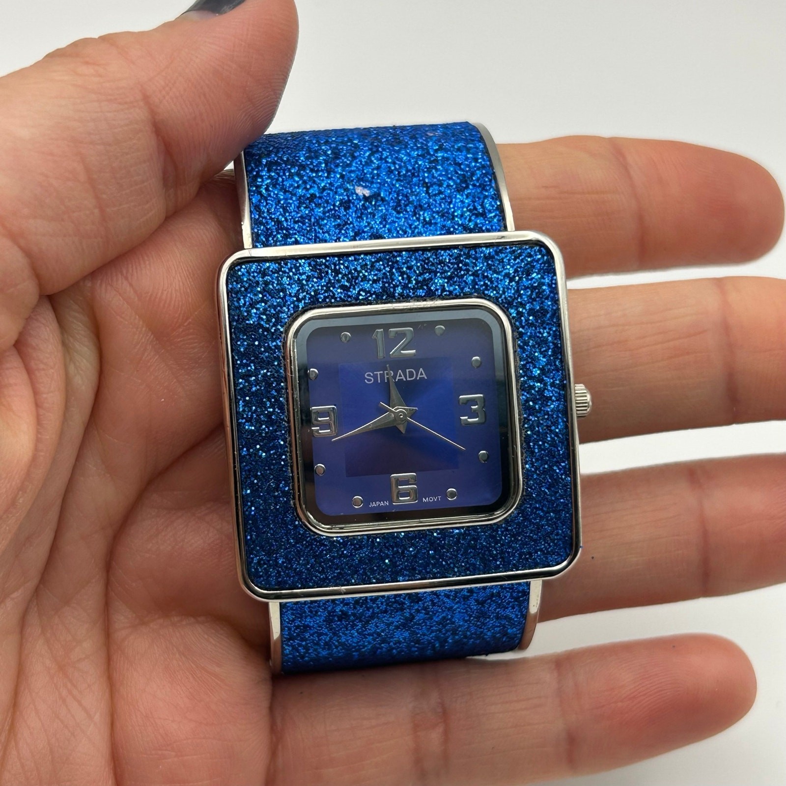 Strada Blue Glitter Stainless Steel Women’s Bangle Watch with Bracelet
