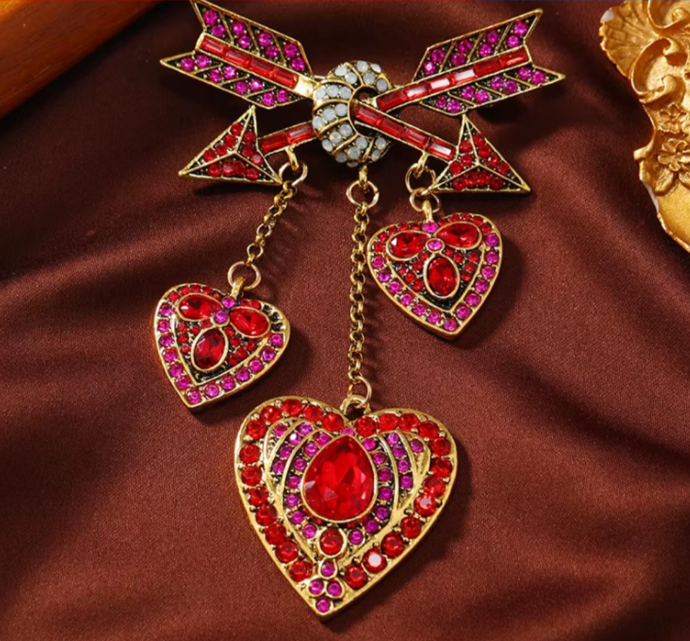 New Design Heart Brooches Women Unisex 3-color Shining Arrows Jewelry Gift USA