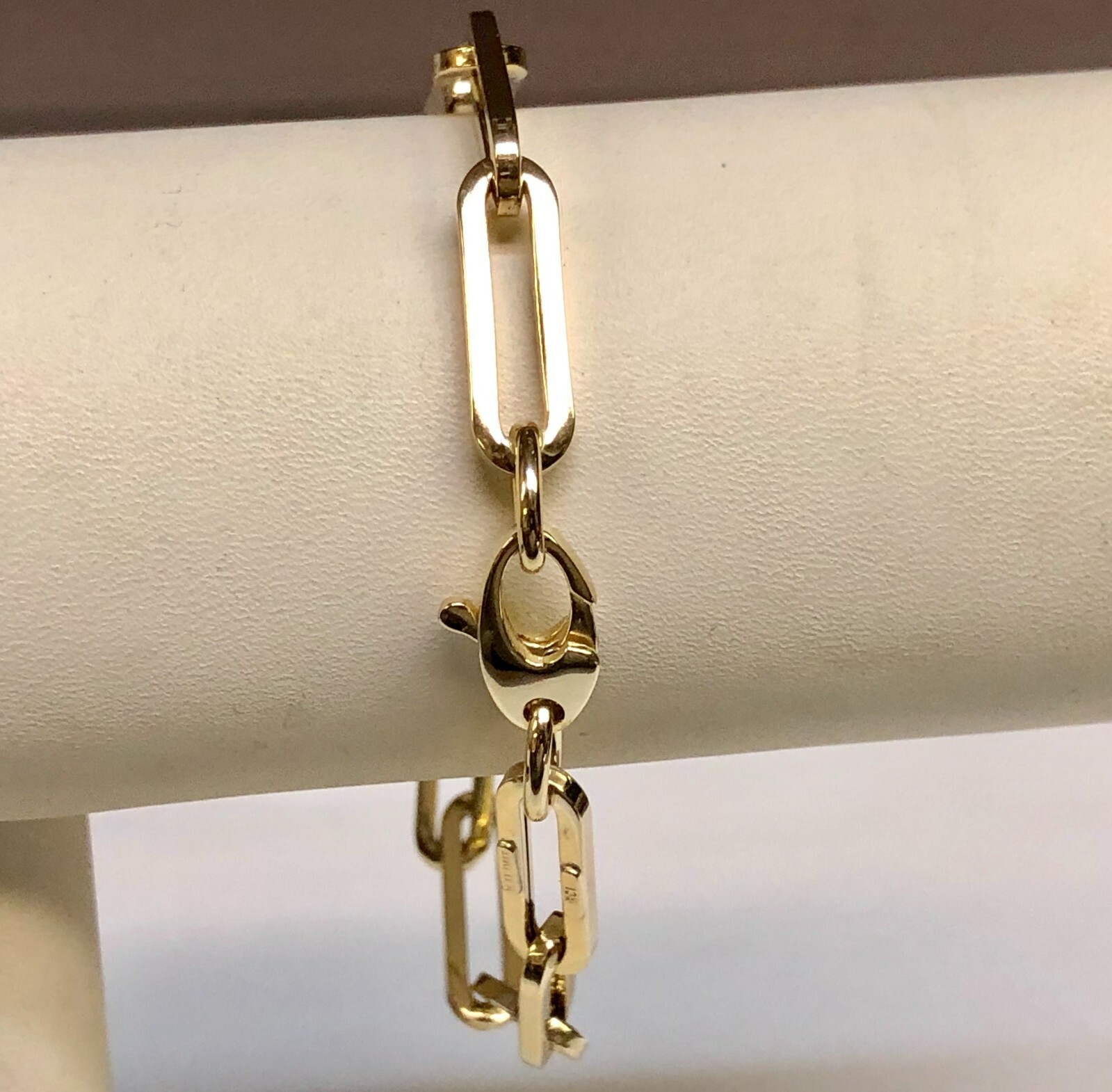 14k Yellow Gold Lite PAPERCLIP Link Chain Bracelet 7.5 Inch 4.3 grams 6.MM
