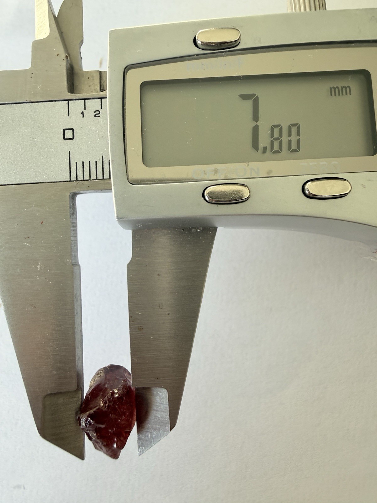 8.9 Ct Natural Garnet