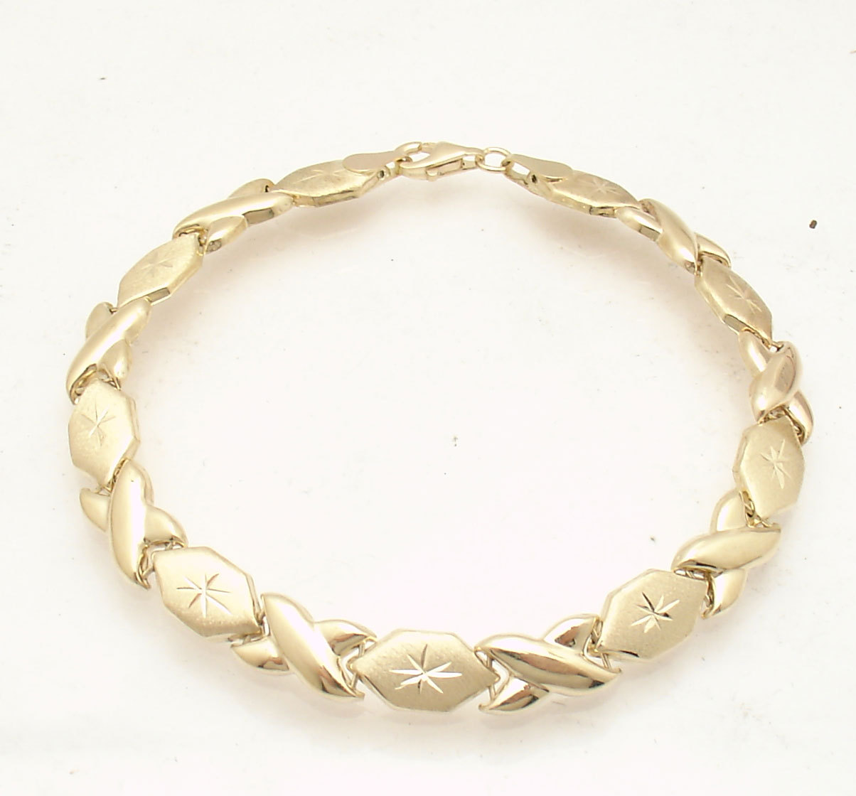 7.25″ Diamond Cut Hugs and Kisses Stampato Bracelet Real 14K Yellow Gold