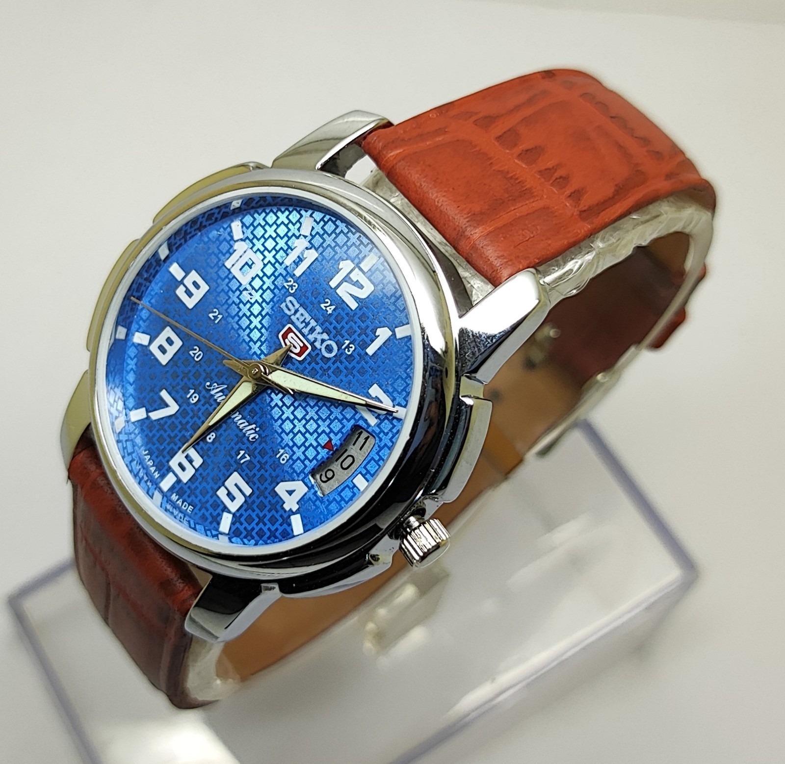 Refurbished Automatic Men’s Watch Day Date | Classic Vintage Style Leather Strap
