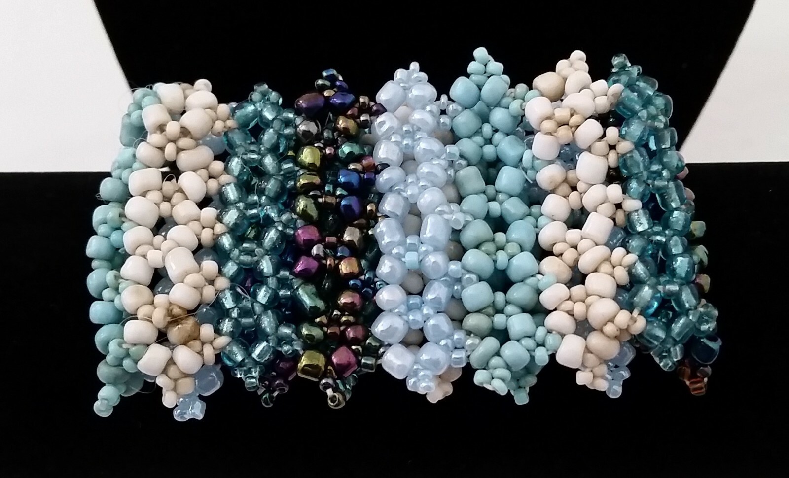 Handmade Bracelet GLASS BEADS AQUA BLUE TURQUOISE PEACOCK BEIGE 2 Inches Stretch