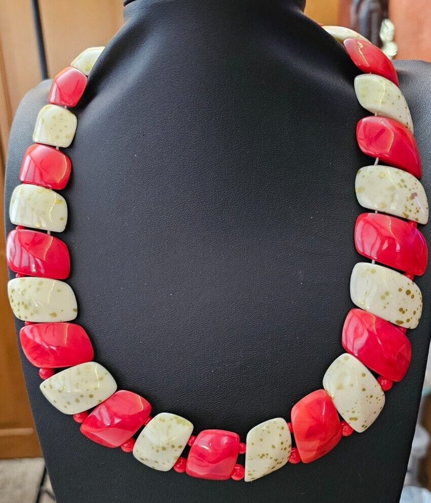 Vintage Red White Plastic Resin Choker Necklace 17″