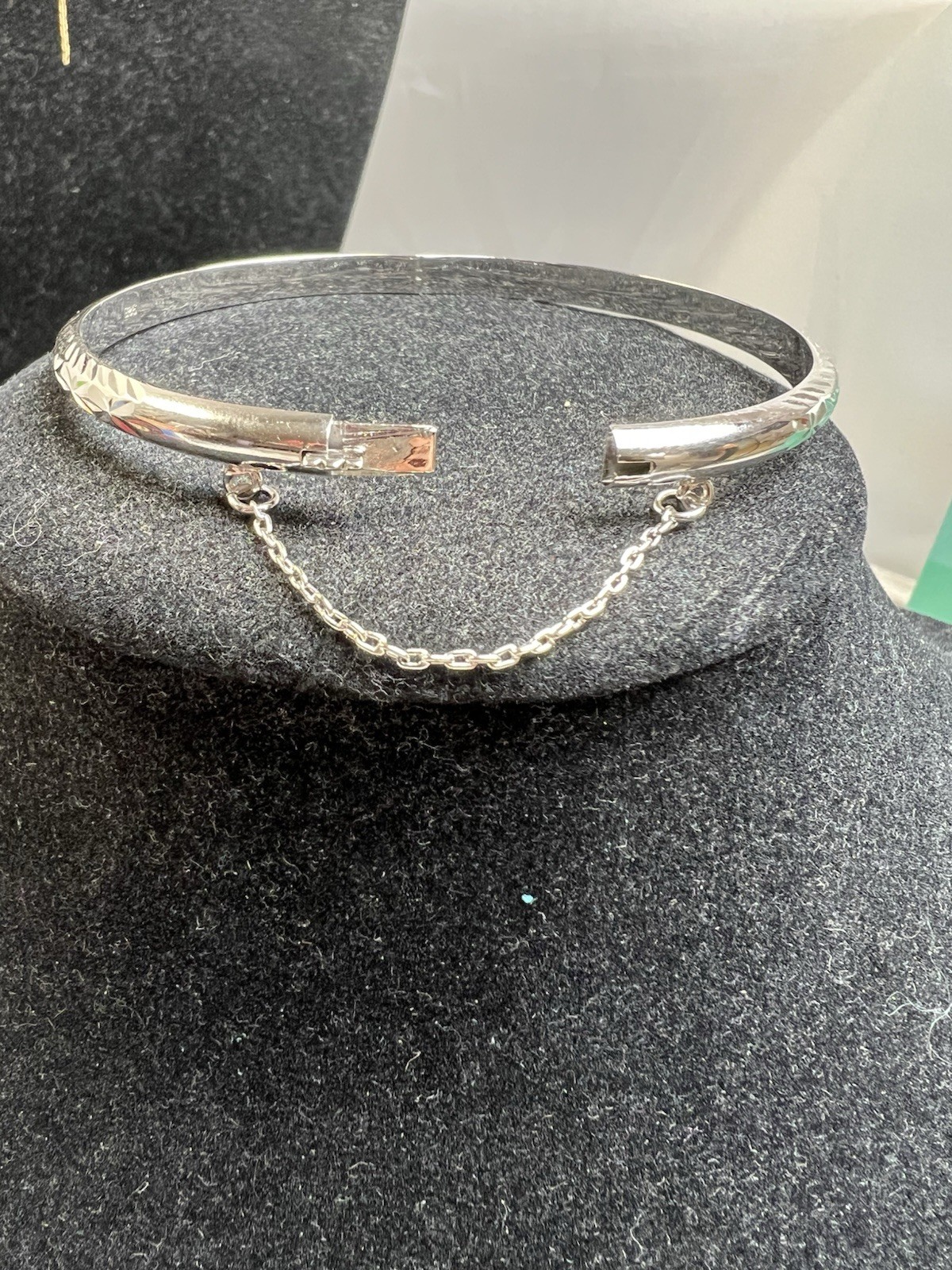 Vintage Etched Sterling Silver 925 Hinged Bangle Bracelet With Safety Chain