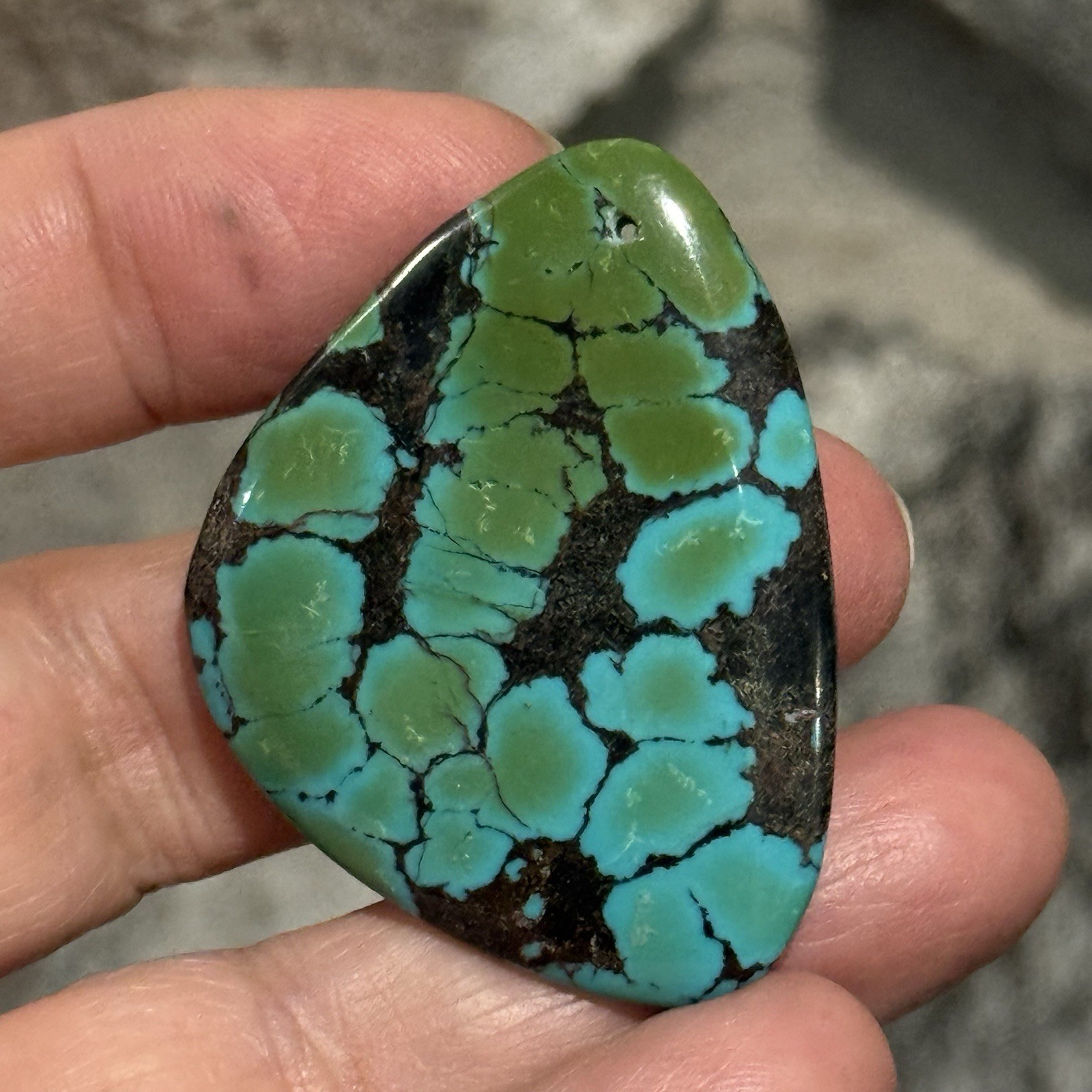 57.4ct 44x34x7mm Natural Blue Hubei Turquoise Drilled Stone Pendant Old Stock