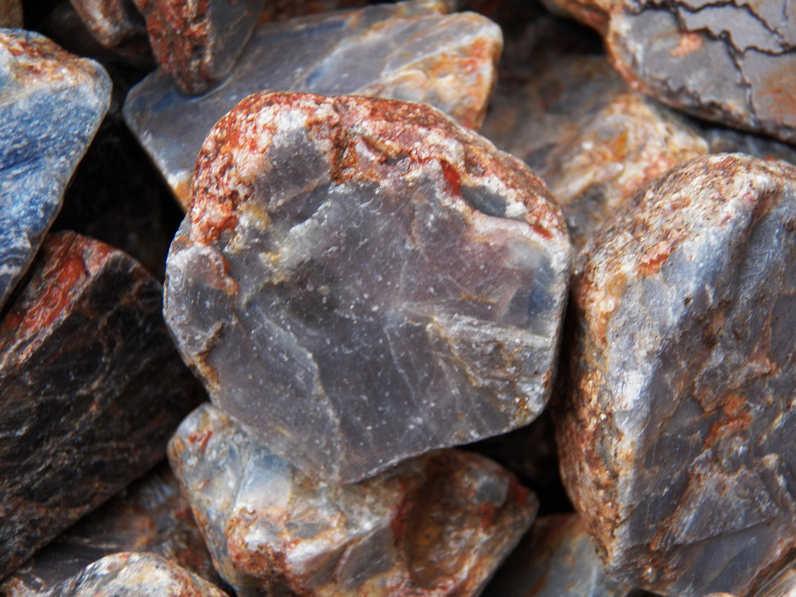 1000 Carat Lots of Blue Sapphire Rough – Plus a FREE Faceted Gemstone