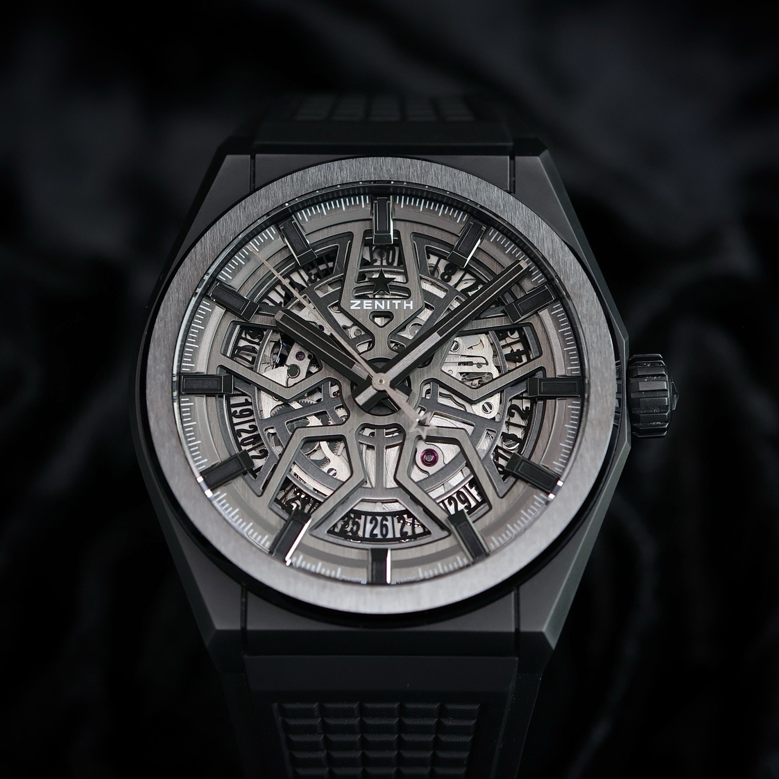 Zenith Defy Classic Black Ceramic Skeleton 49.9000.670/77.R782 – 2022 Full Set