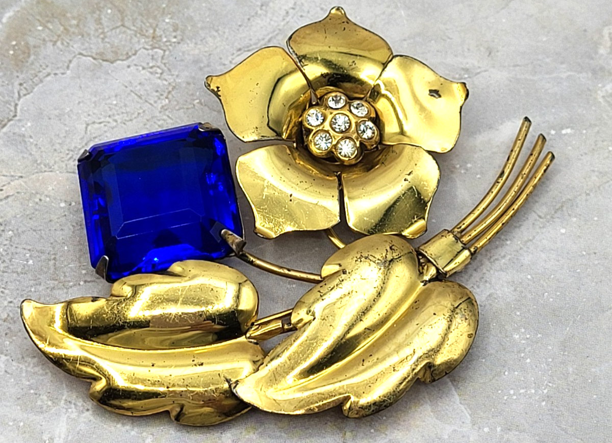VTG Large Floral Brooch Sterling Silver w/ Gold Tone Finish Blue Glass Stone