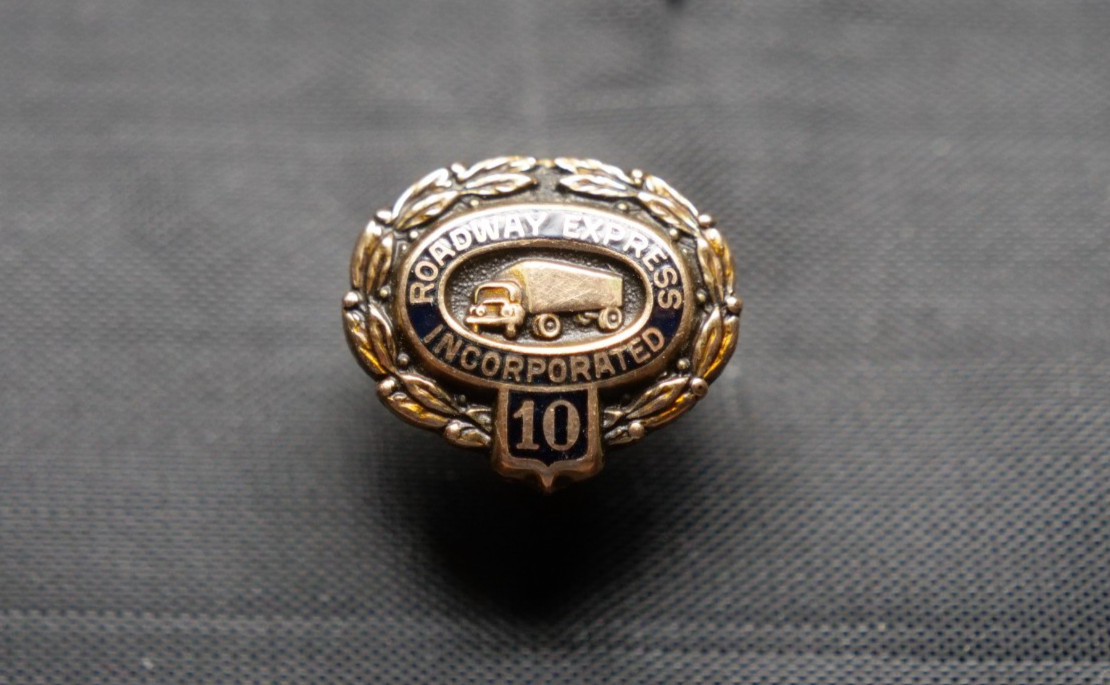Vtg Roadway Express Incorporated 10 Years 10kt 1/10 Gold Plated Lapel Pin
