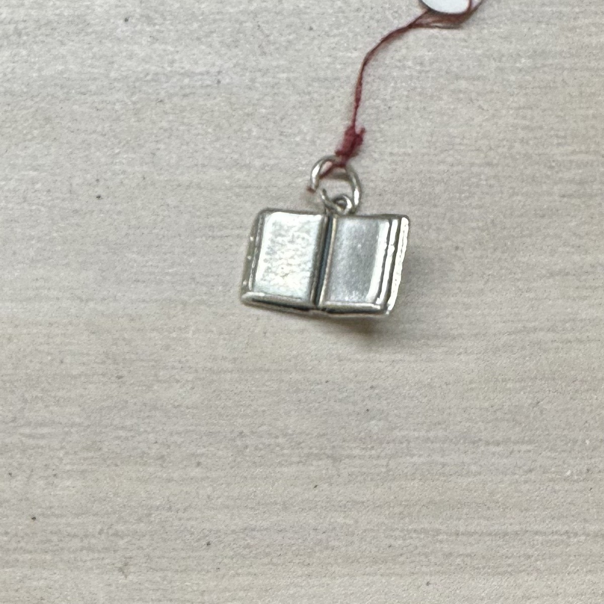 James Avery Sterling Silver 925 Open Book Bracelet Charm (PPT000617)