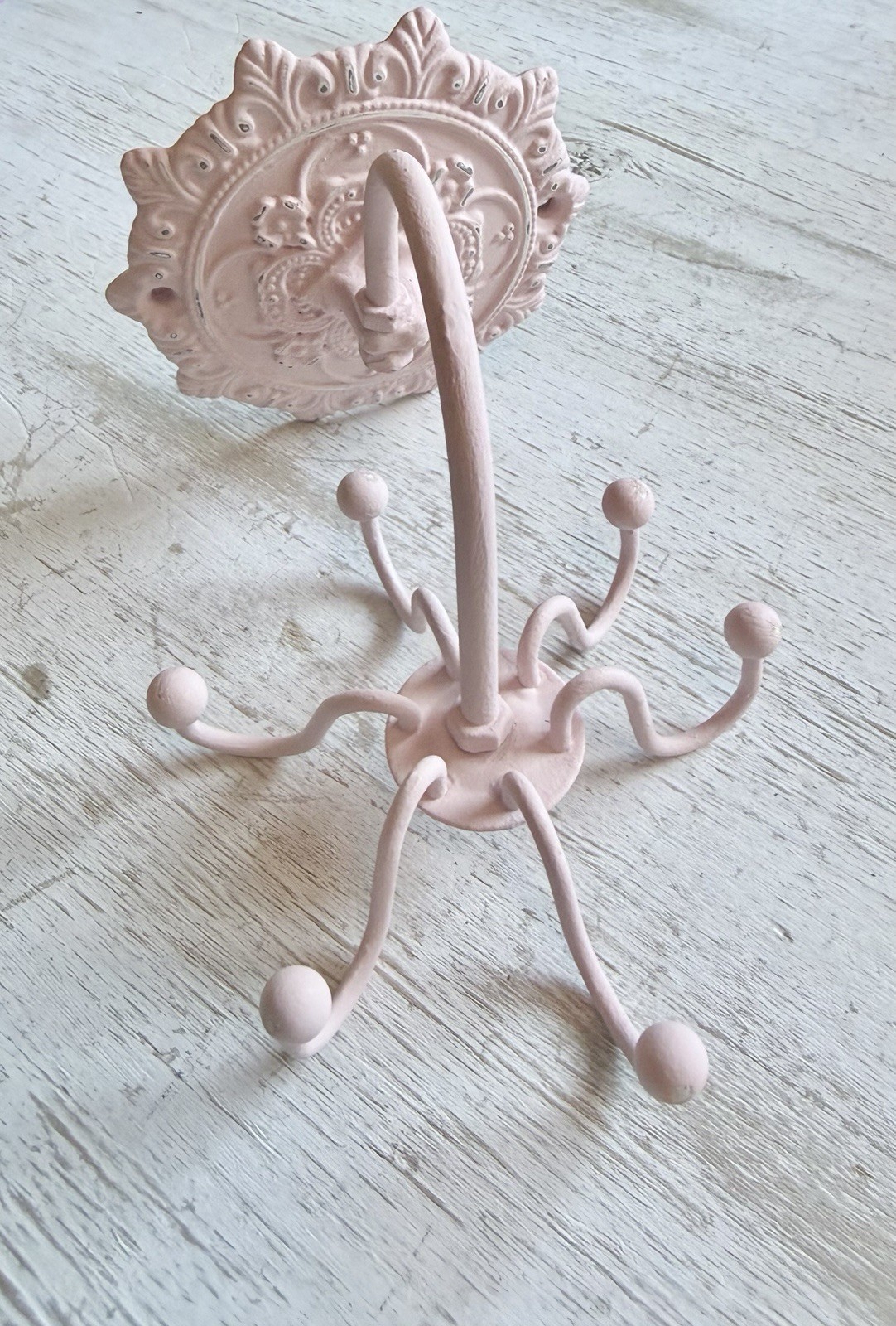 Swivel Spinning Pink Shabby Chic Vintage Style Jewelry Display Holder Necklace