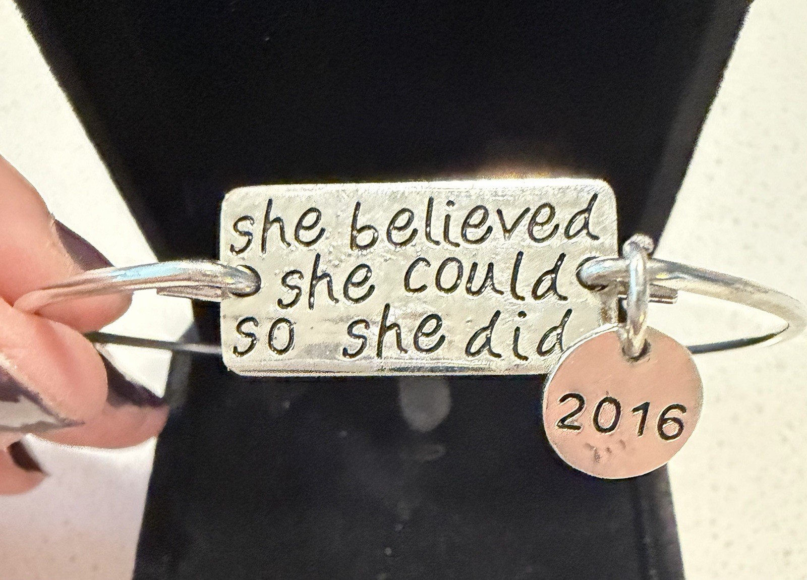 Silver Tone Wire Bangle Bracelet Engraved Inspirational 2016 Disc Dangle Charm