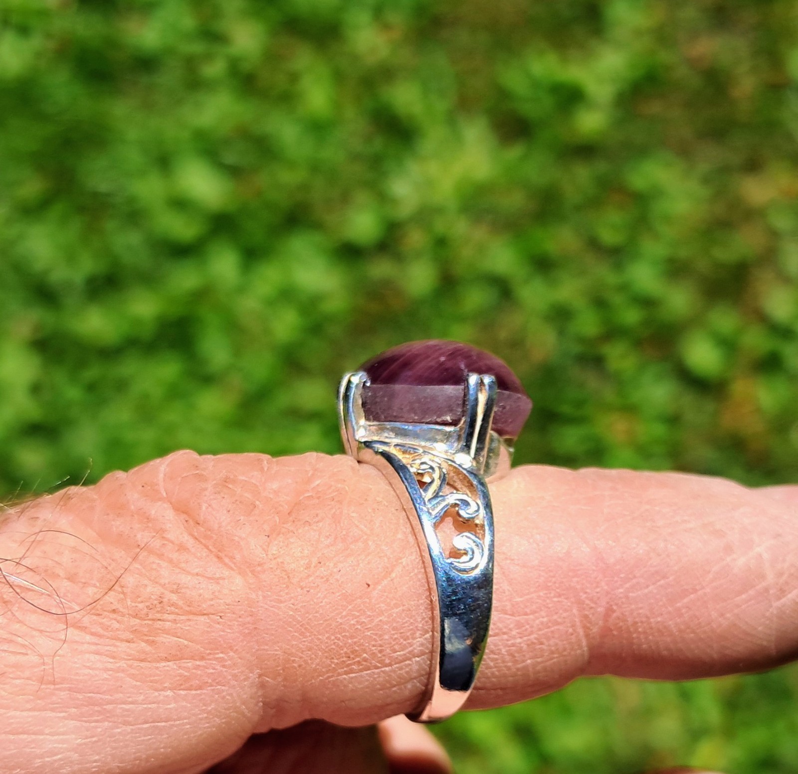 Natural Red-Purple Star Ruby 14.2x10mm 925 Sterling Silver Ring