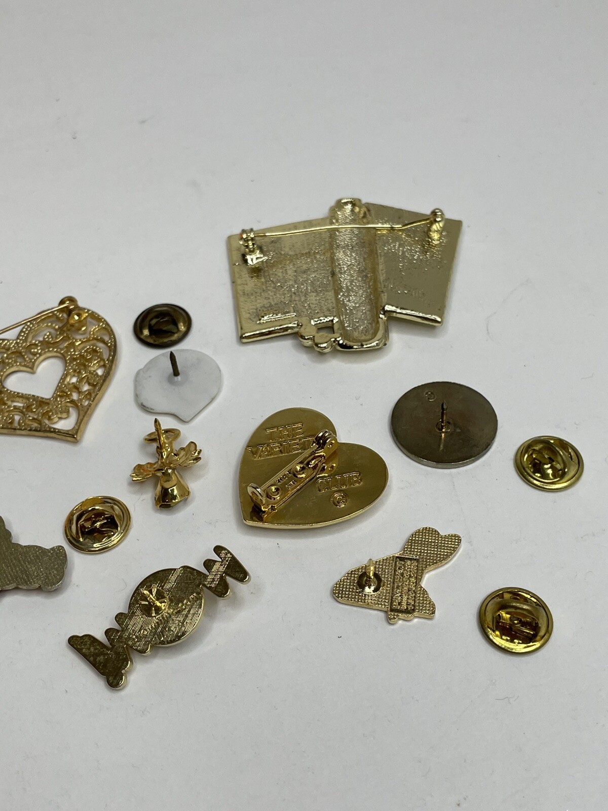 VTG 9 Brooch Pin Lot AJC Bingo Lover Card, Cabbage Patch Doll, Hearts, Angels+