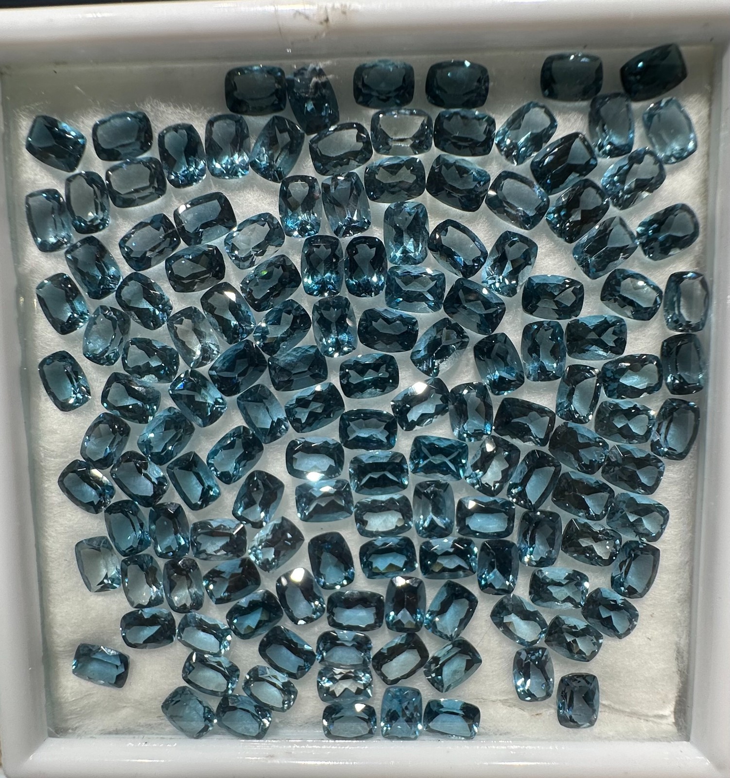 Top Quality 100% Natural London Blue Topaz Faceted Cushion Cut Loose Gems 5X7 MM