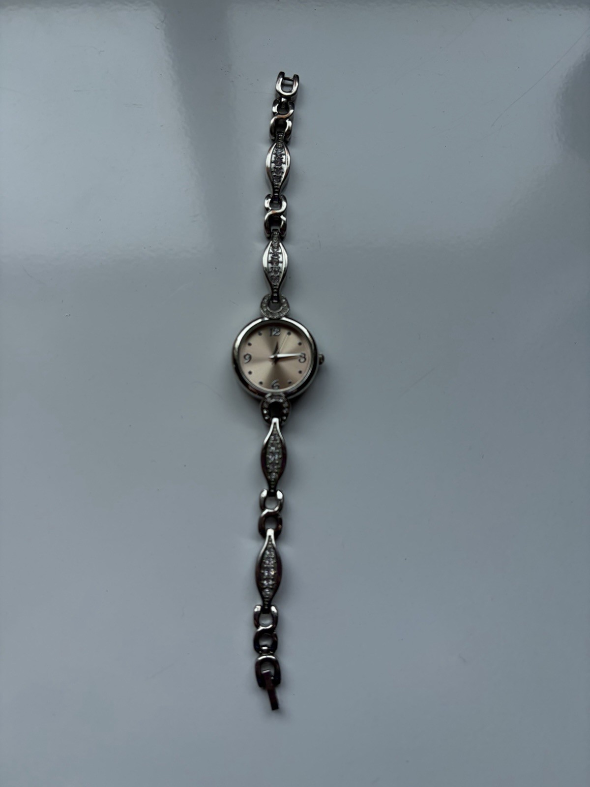 Vintage Silvertone Ladies Wristwatch/ 25mm Case Size/ Working/ New Battery