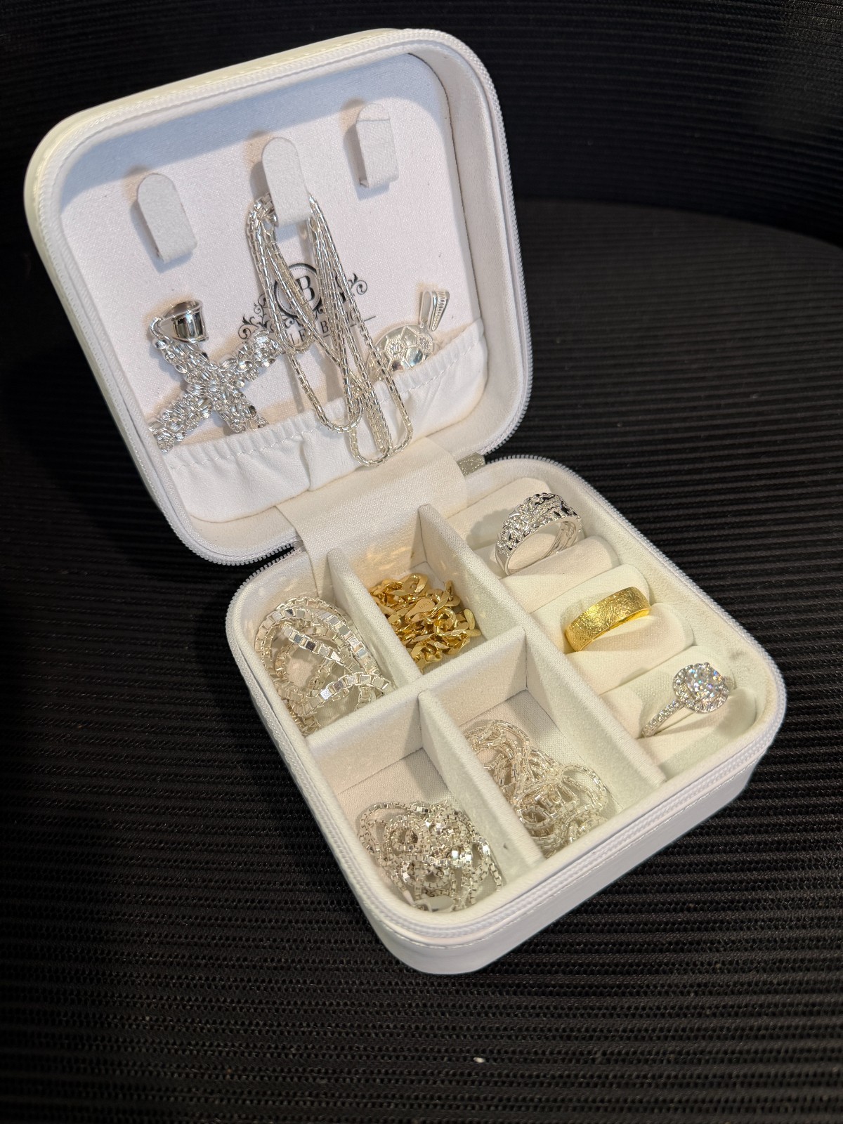 Harlembling Mini Leather Travel Jewelry Box Case