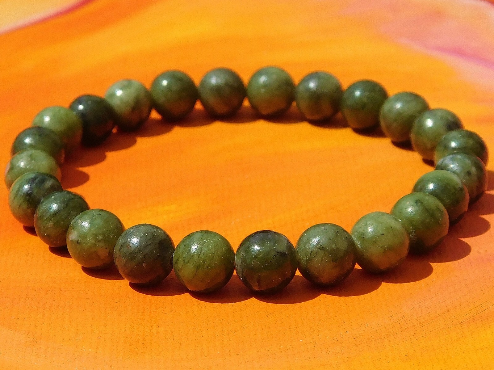 Mens / Ladies Handmade 8mm Gemstone Beaded Bracelet – Natural Green Jade.