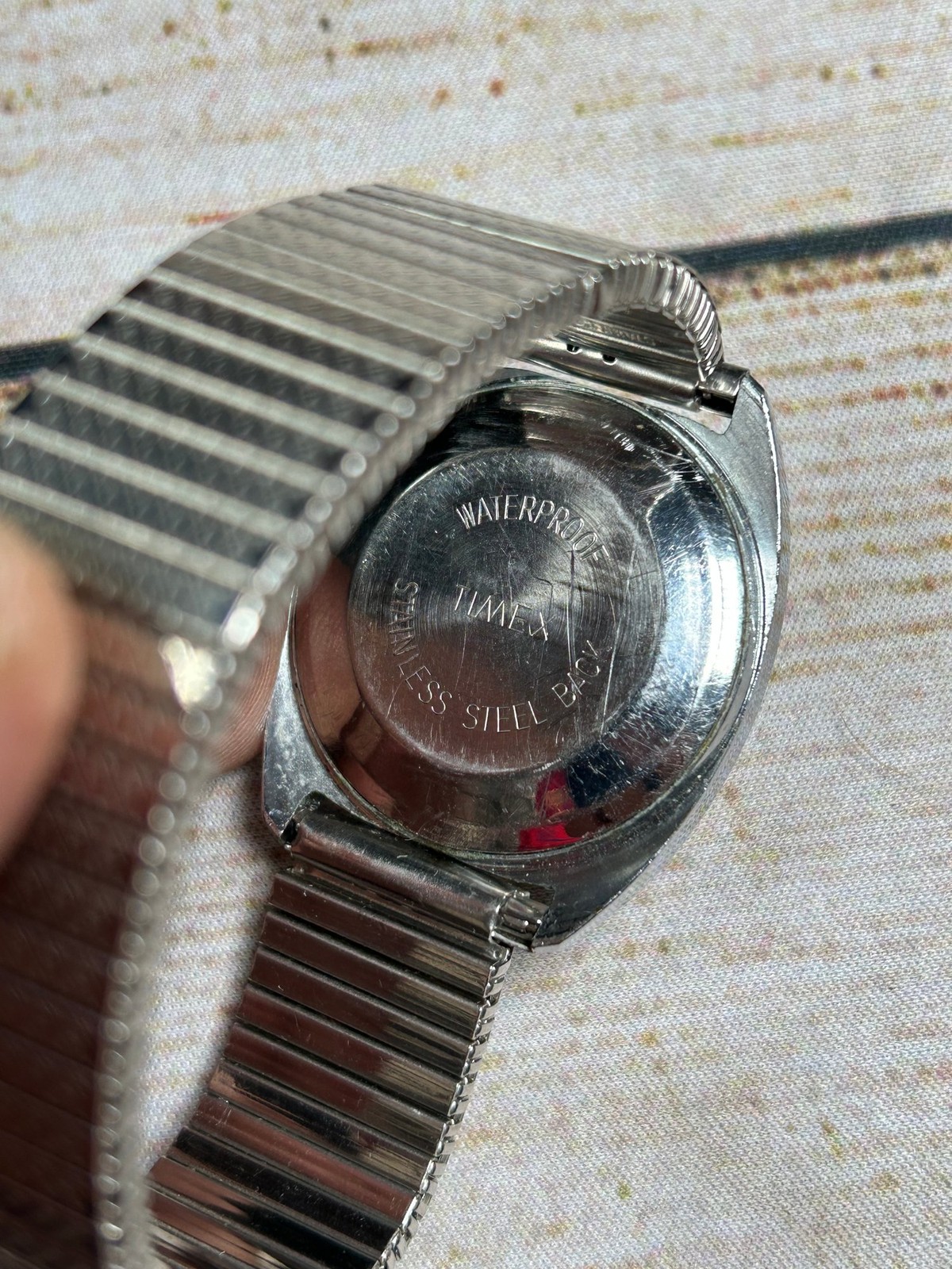 Timex Automatic Watch Mens VintageDate Cushion Case Water Resistant UK Made