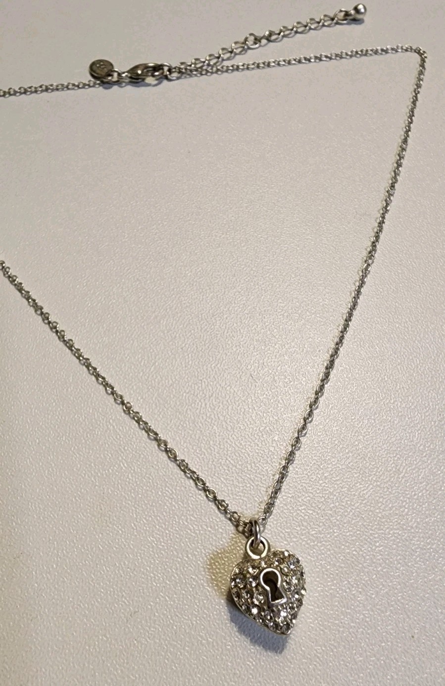 American Eagle AEO Silver Toned Necklace Crystal Rhinestone Keyhole Heart Signed