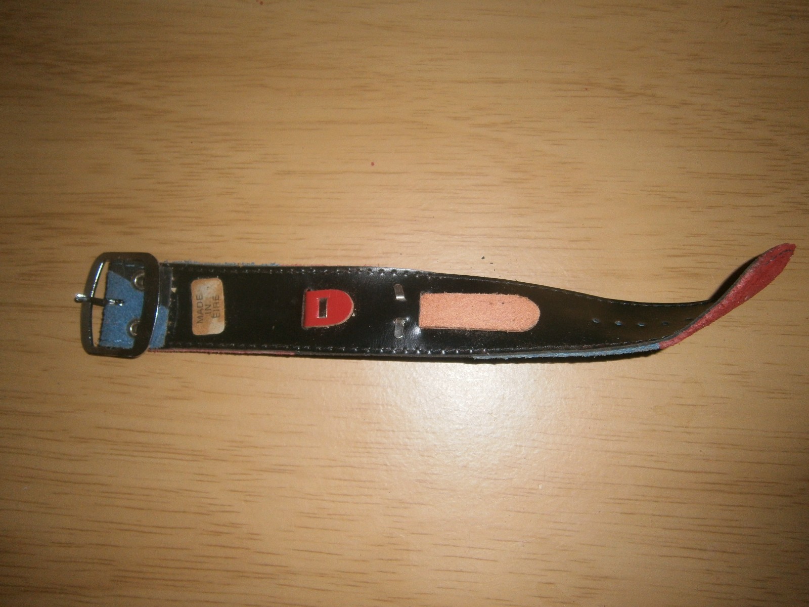 Vintage red/black Blue 1 piece strap.24mm &10 mm central.Oldstyle Eire(E26a4a