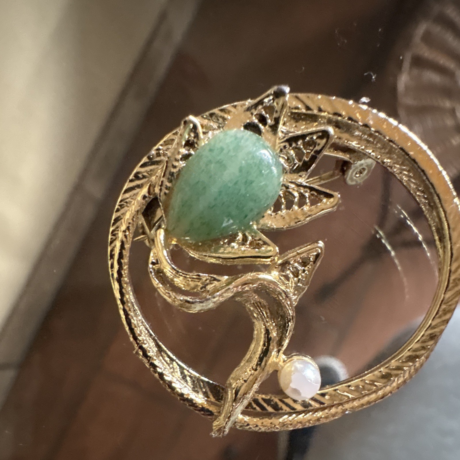 Gold Tone Cat Brooch Pin w/ Oval Green Stone & White Accent Metal vintage 1966
